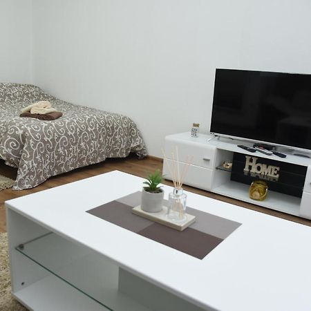 Apartmani Sofronic Loznica 1 Buitenkant foto