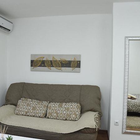 Apartmani Sofronic Loznica 1 Buitenkant foto