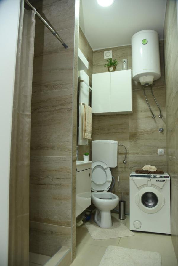 Apartmani Sofronic Loznica 1 Buitenkant foto