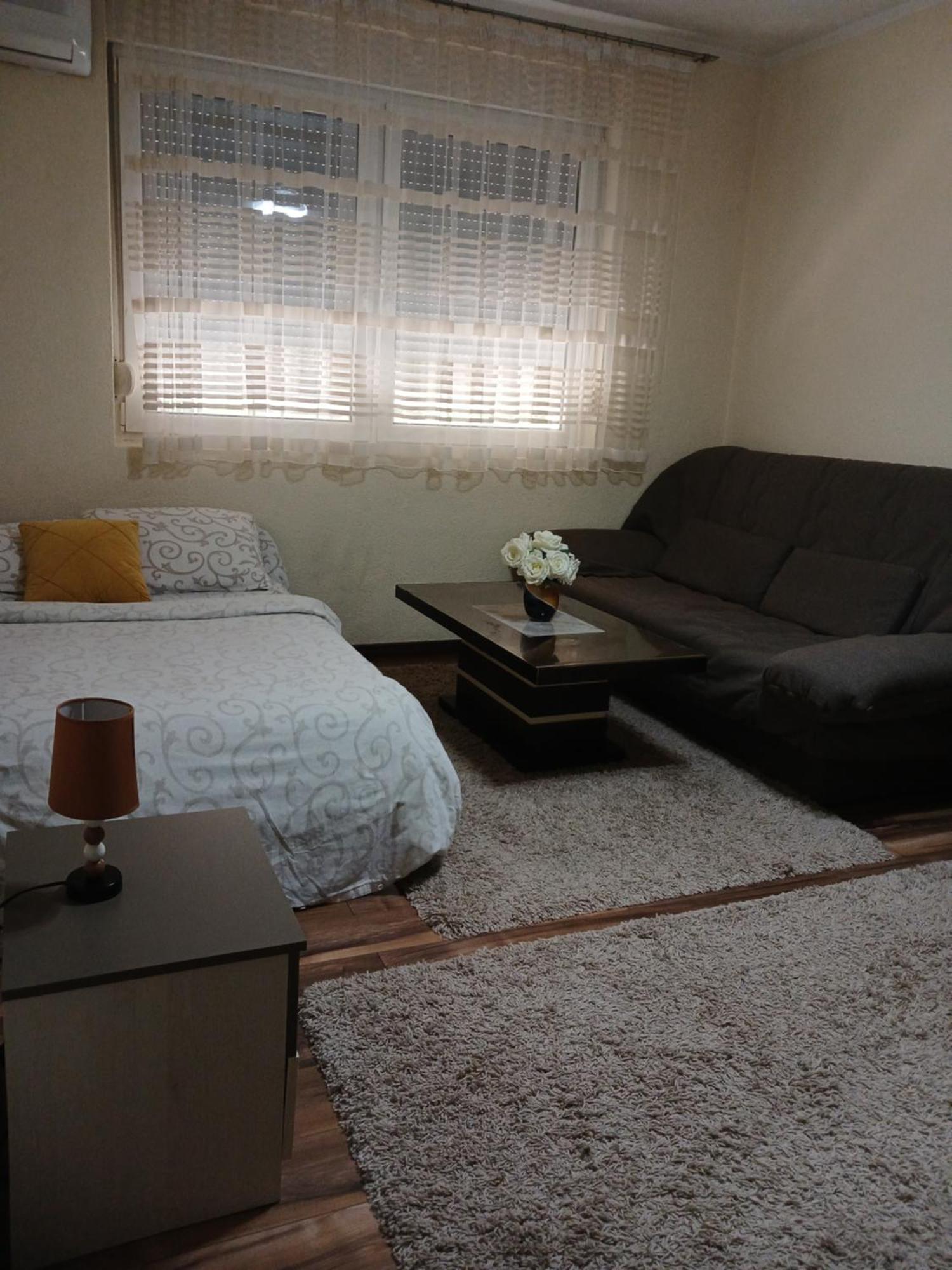 Apartmani Sofronic Loznica 1 Buitenkant foto